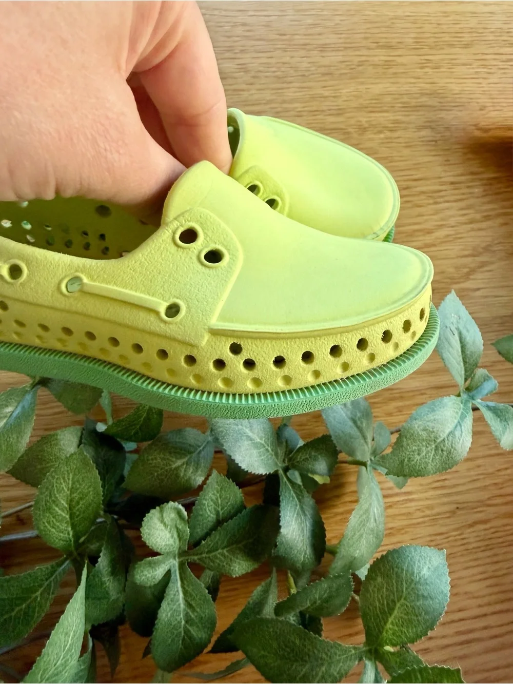 Native Shoes Kids Baby's Lime Green Water Slip-On Loafers!